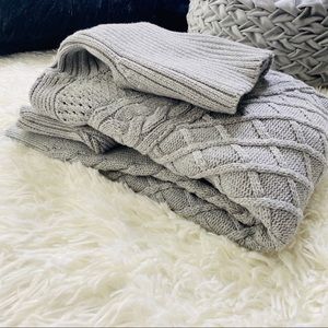 Vince Camuto Oversized Cable Knit Sweater